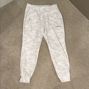 NOBULL Light Gray Camo Men's Joggers
